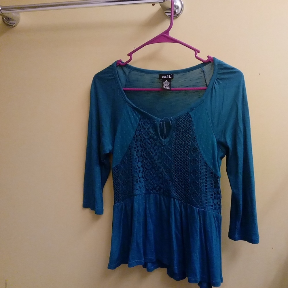 Rue 21 Top